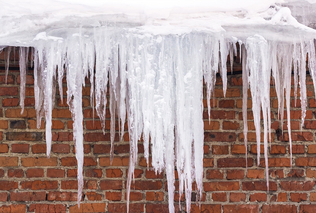 Dealing with Ice Dams Immediately is Important
