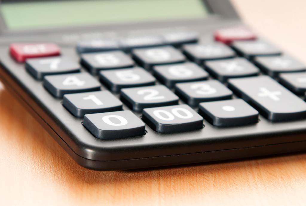 Understand contracts and payment terms when choosing a roofing contractor